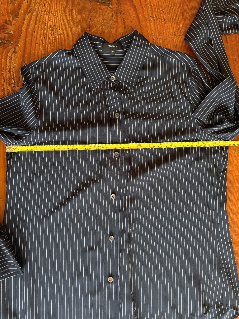 Theory 100% Silk Pinstripe Tie Cuff ShirtNavy Blue Shirt Size Med Long Sleeve - Picture 9 of 10